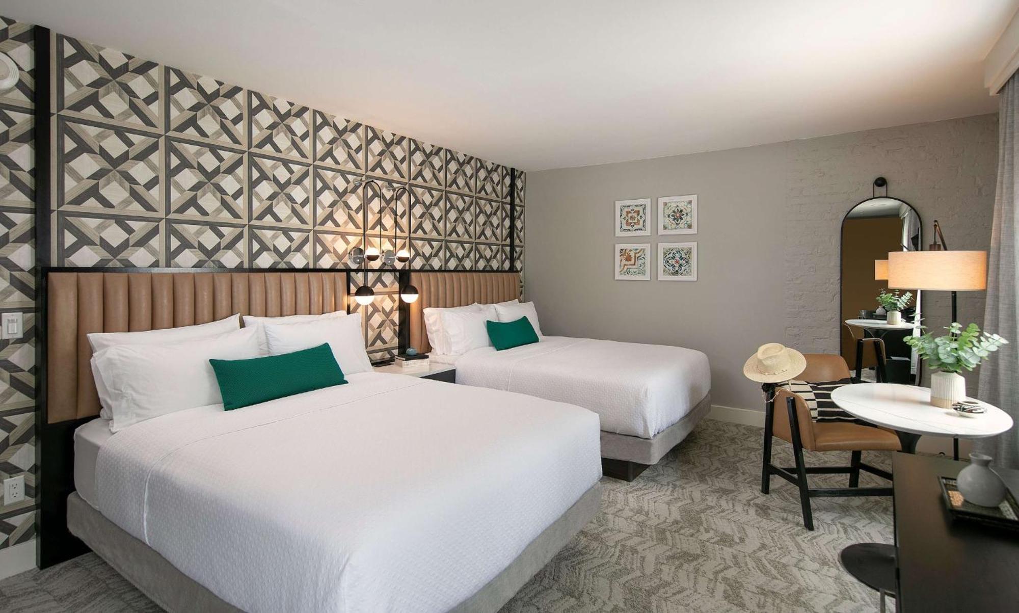 Hotel Virginia Santa Barbara, Tapestry Collection By Hilton Bagian luar foto