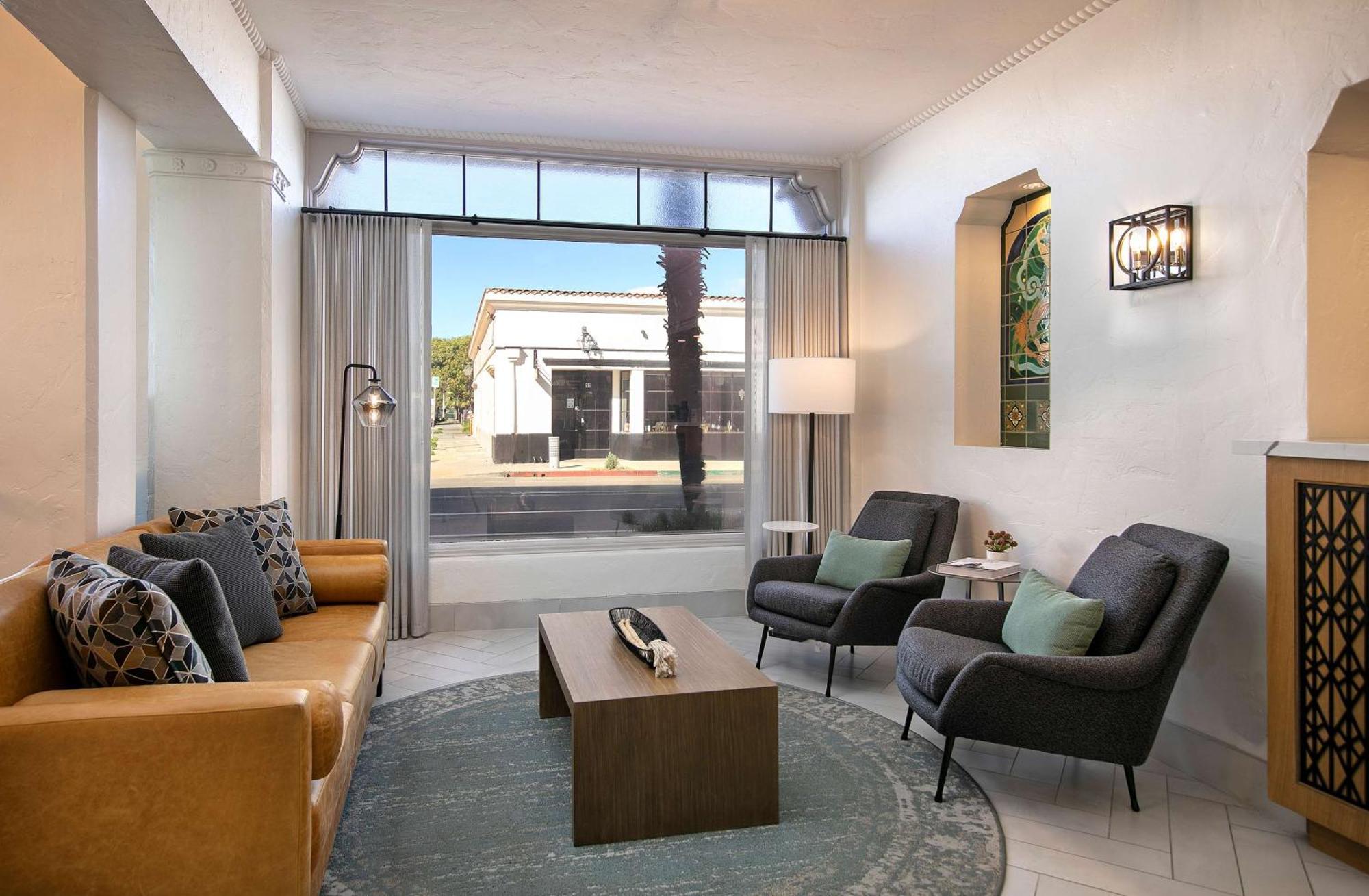 Hotel Virginia Santa Barbara, Tapestry Collection By Hilton Bagian luar foto